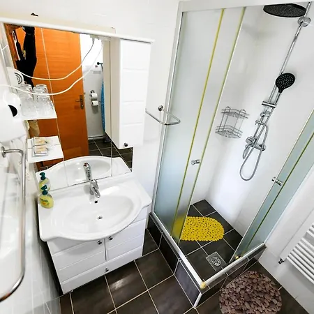 Apartman Leona Rakovica Exteriér fotografie