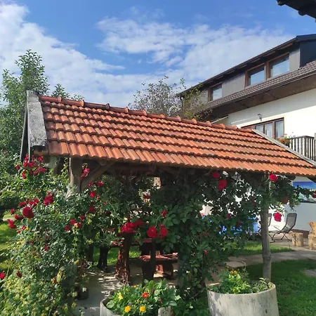 Apartman Leona Rakovica Exteriér fotografie