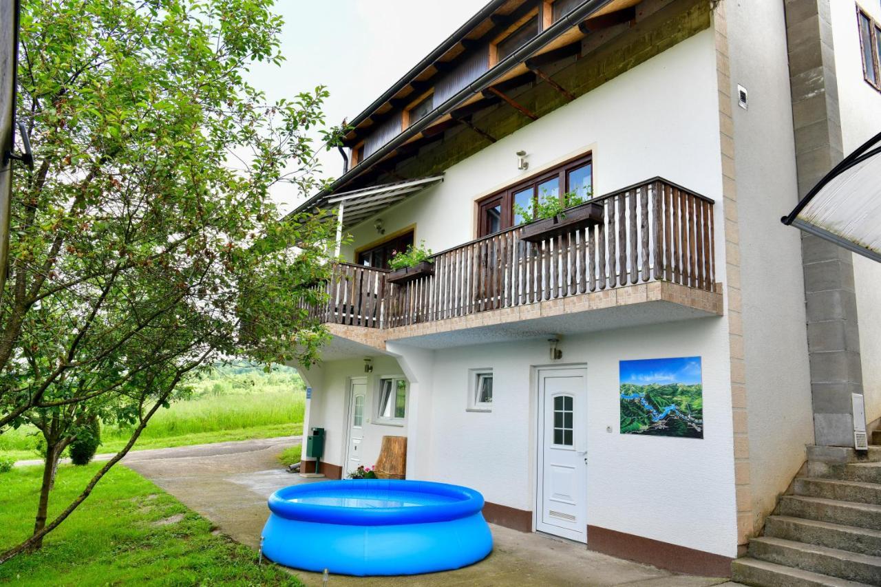 Apartment Leona *